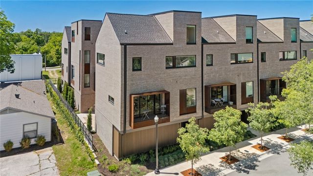 416 SE G Street, Bentonville, AR 72712