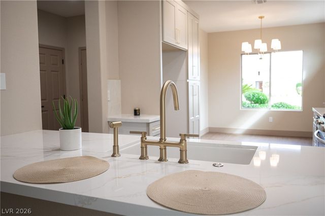 1977 High Mesa Drive, Henderson, NV 89012