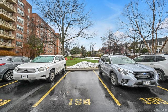 23-25 Bell Boulevard 6J, Bayside, NY 11360