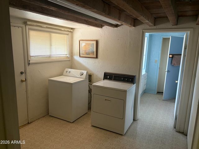 2105 E LONE CACTUS Drive, Phoenix, AZ 85024