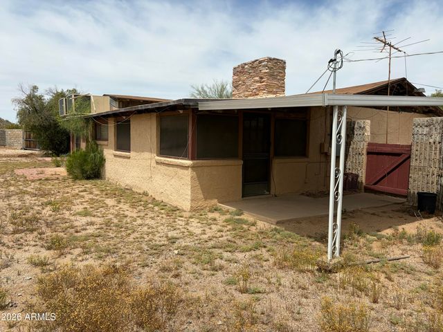 2105 E LONE CACTUS Drive, Phoenix, AZ 85024