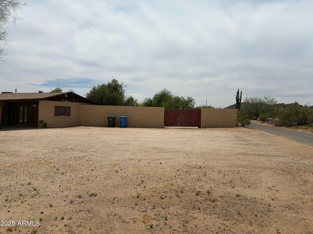 2105 E LONE CACTUS Drive, Phoenix, AZ 85024 — photo 3