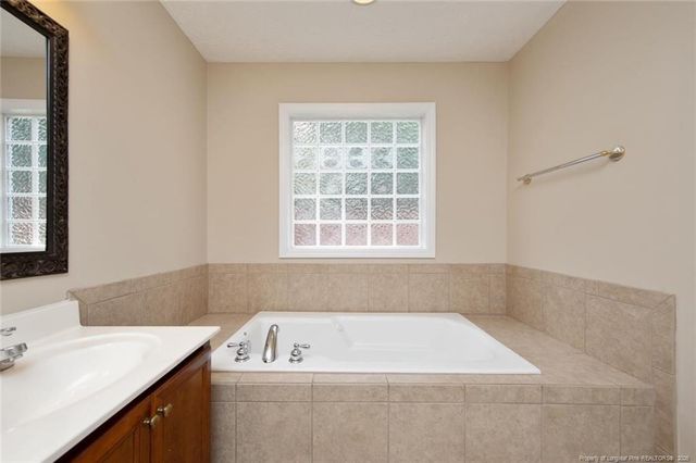 2931 Brookcrossing Drive, Fayetteville, NC 28306