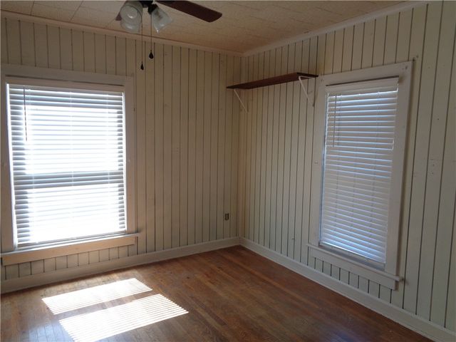 421 Jefferson Street, Elmira City, NY 14904