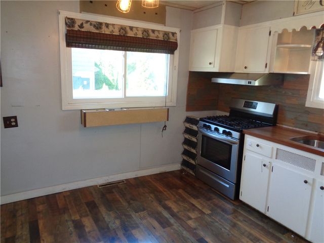 421 Jefferson Street, Elmira City, NY 14904