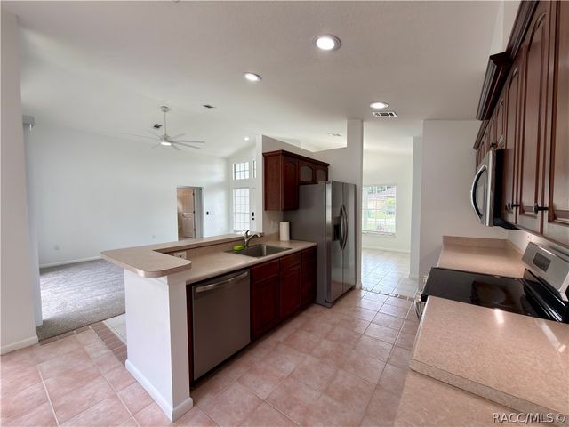 1078 S Softwind Loop, Lecanto, FL 34461