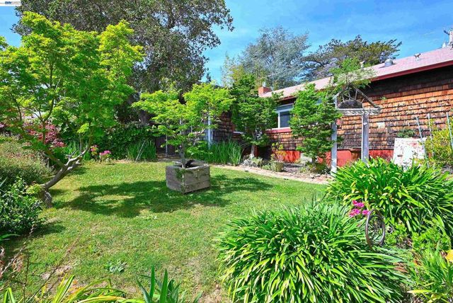 4199 Seven Hills Rd, Castro Valley, CA 94546