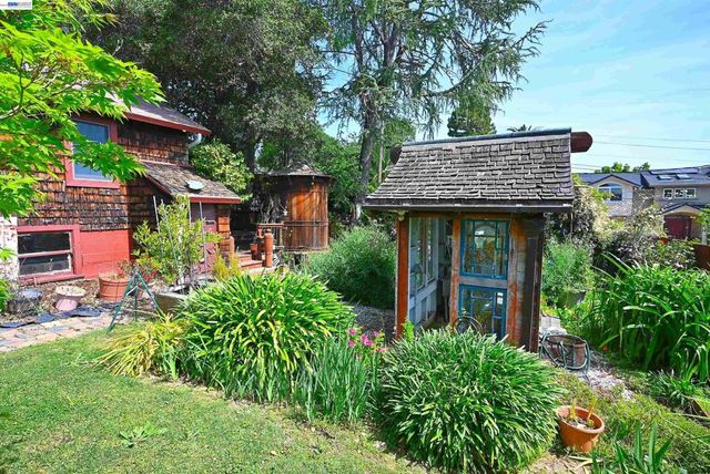 4199 Seven Hills Rd, Castro Valley, CA 94546