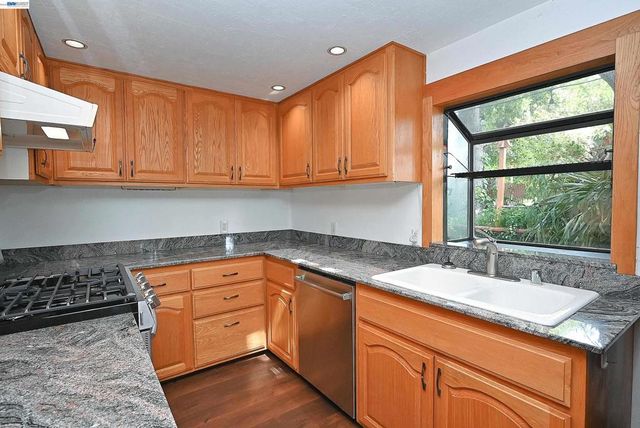 4199 Seven Hills Rd, Castro Valley, CA 94546