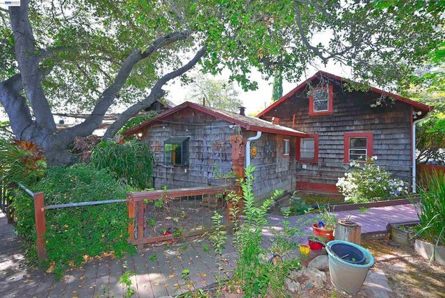 4199 Seven Hills Rd, Castro Valley, CA 94546