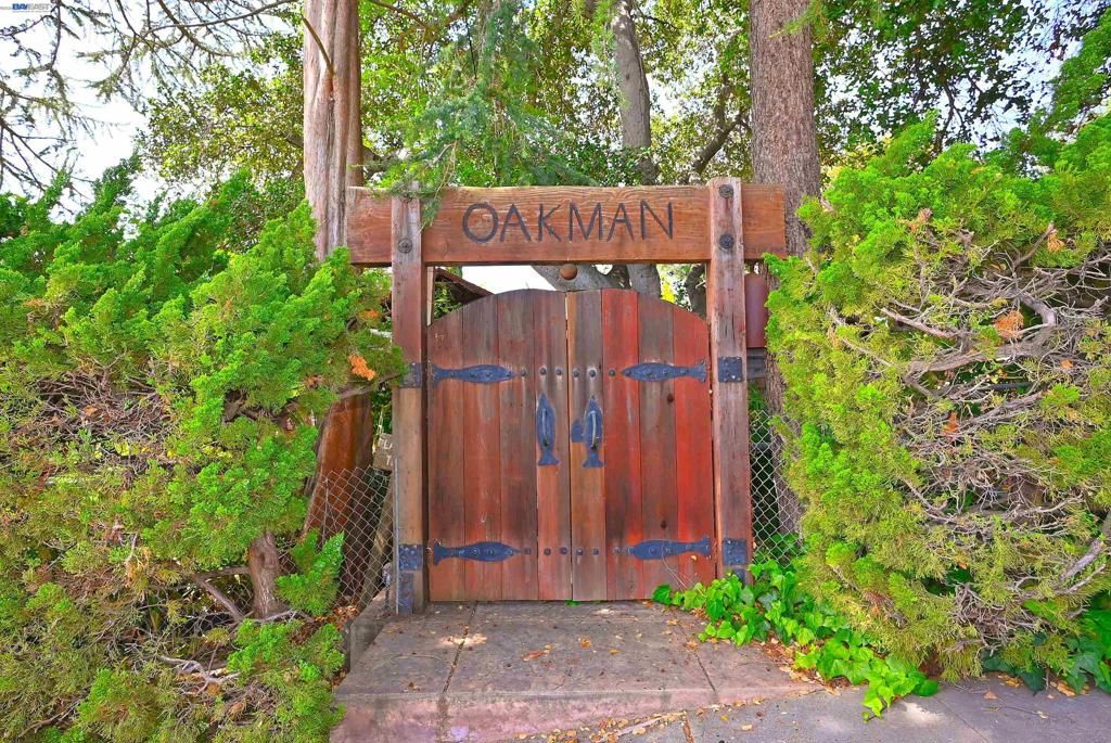 Image 13 of property listing at 4199 Seven Hills Rd, Castro Valley, CA 94546