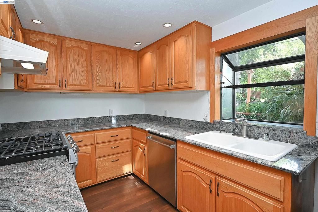 Image 31 of property listing at 4199 Seven Hills Rd, Castro Valley, CA 94546