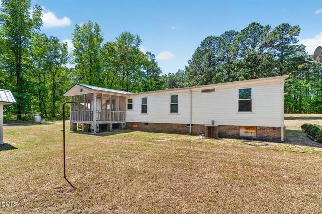 3226 Eldridge Road, Newton Grove, NC 28366