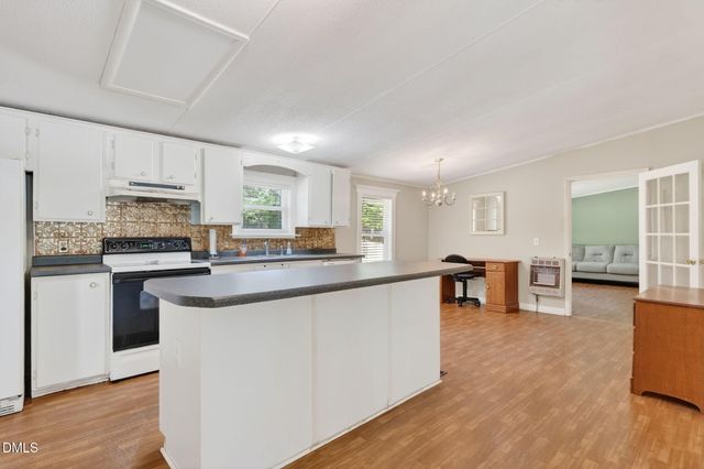 3226 Eldridge Road, Newton Grove, NC 28366