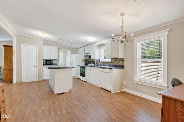 3226 Eldridge Road, Newton Grove, NC 28366