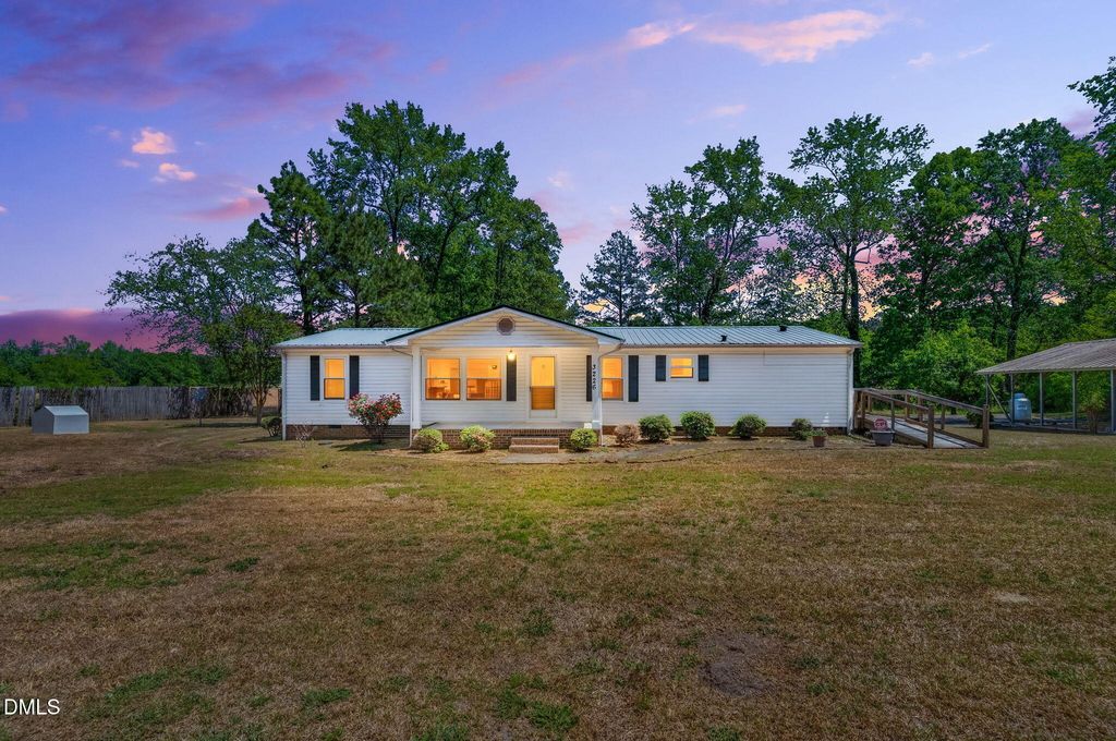 3226 Eldridge Road, Newton Grove, NC 28366