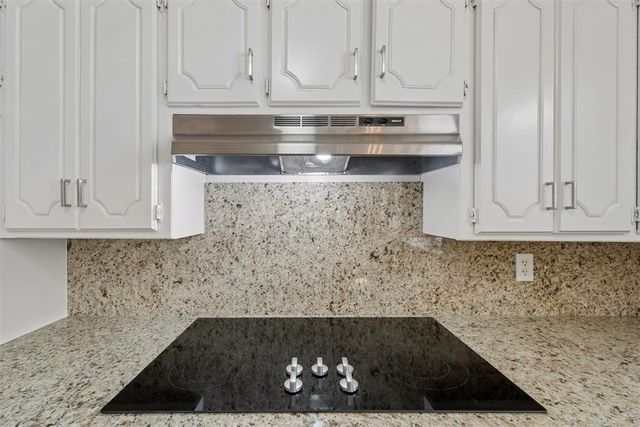 1924 Burnt Oak Street, Norman, OK 73071