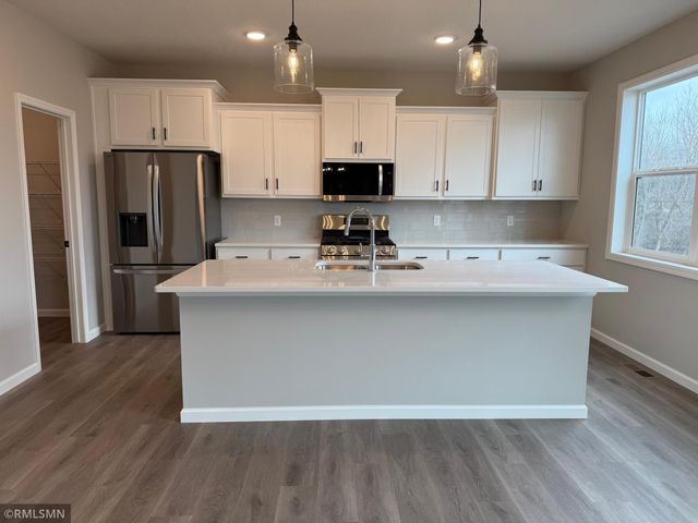 1642 Meadows Drive, East Bethel, MN 55011