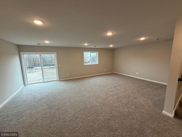 1642 Meadows Drive, East Bethel, MN 55011