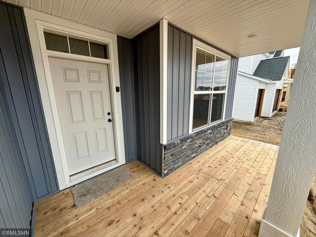 1642 Meadows Drive, East Bethel, MN 55011