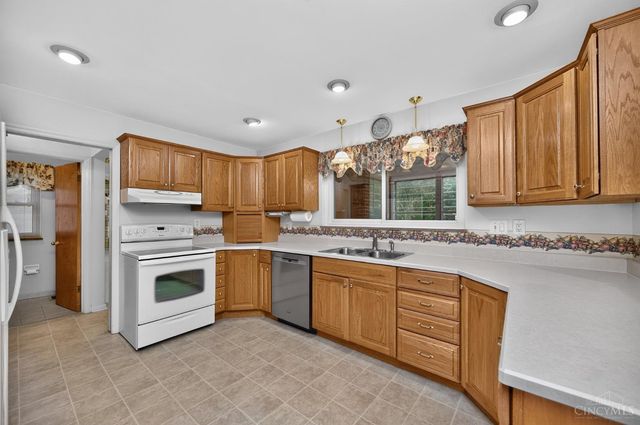 6206 Cambridge Avenue, Cincinnati, OH 45230