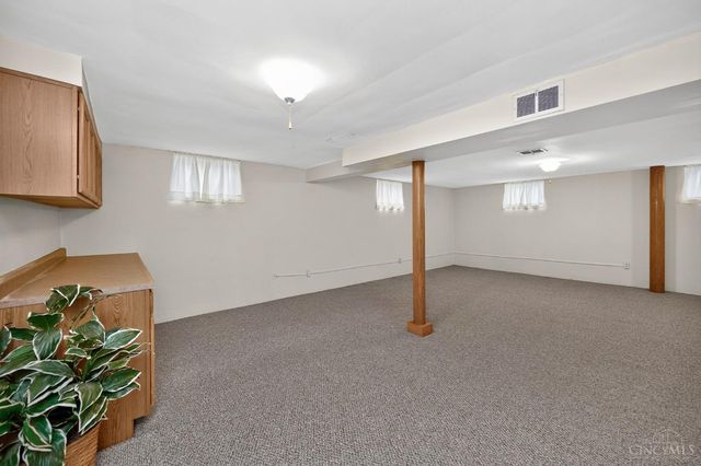 6206 Cambridge Avenue, Cincinnati, OH 45230