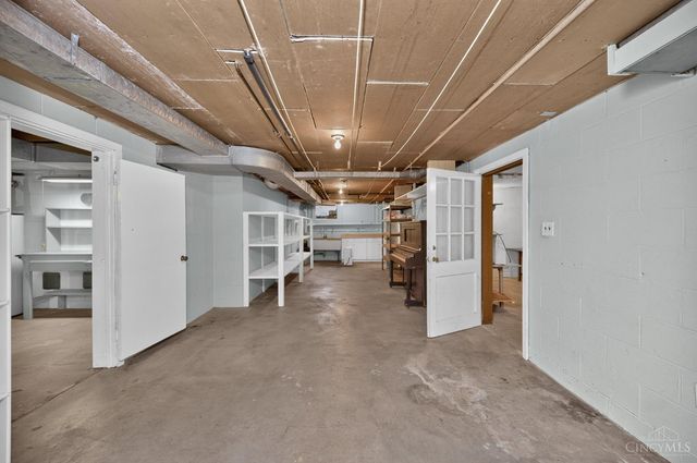 6206 Cambridge Avenue, Cincinnati, OH 45230
