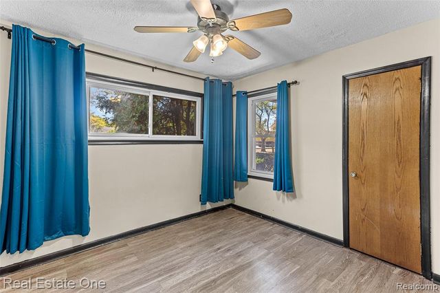 32144 Warren Road, Westland, MI 48185