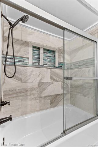 32144 Warren Road, Westland, MI 48185