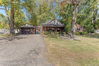 32144 Warren Road, Westland, MI 48185