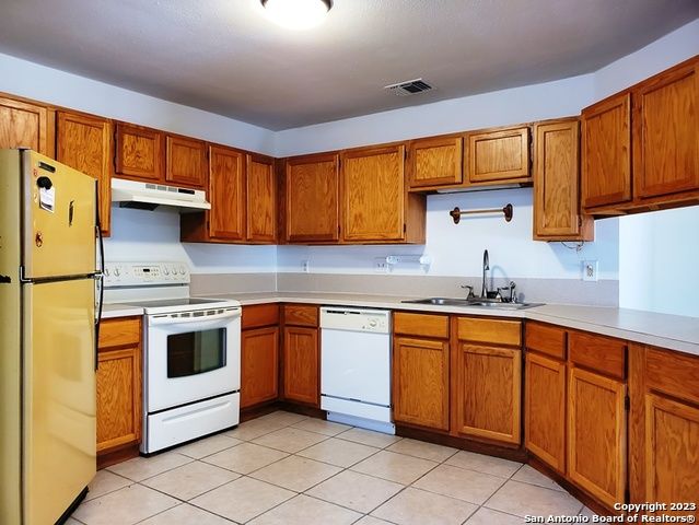 7630 ASPEN PARK DR, San Antonio, TX 78249