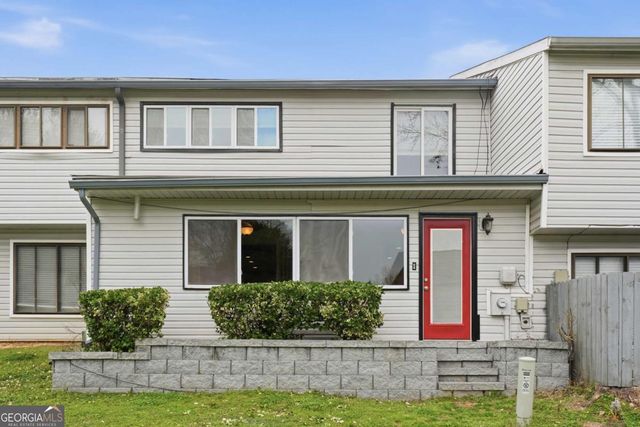 538 Country Greens Drive, Jonesboro, GA 30238