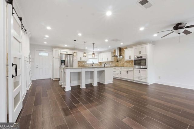 538 Country Greens Drive, Jonesboro, GA 30238