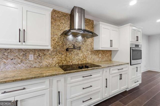 538 Country Greens Drive, Jonesboro, GA 30238