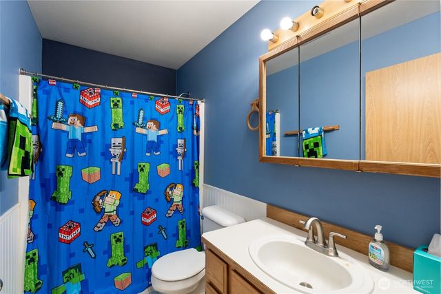 22433 Vale Court SE, Yelm, WA 98597