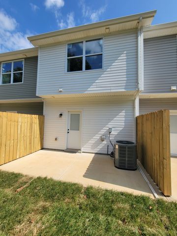 312 Front Ridge Circle, Clarksville, TN 37040