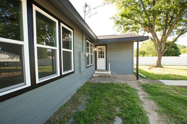 513 W Main Street, Calera, OK 74730