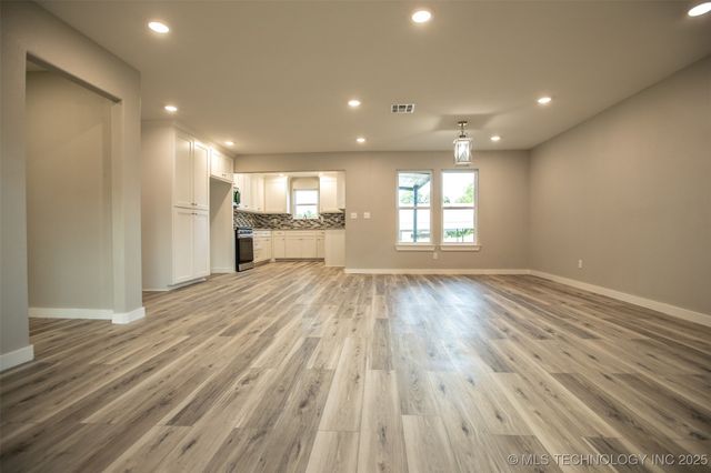 513 W Main Street, Calera, OK 74730