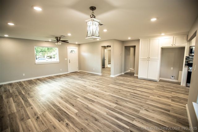 513 W Main Street, Calera, OK 74730
