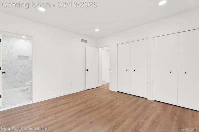 38033 Cherry Lane, Harrison Charter Township, MI 48045