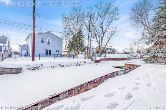 38033 Cherry Lane, Harrison Charter Township, MI 48045