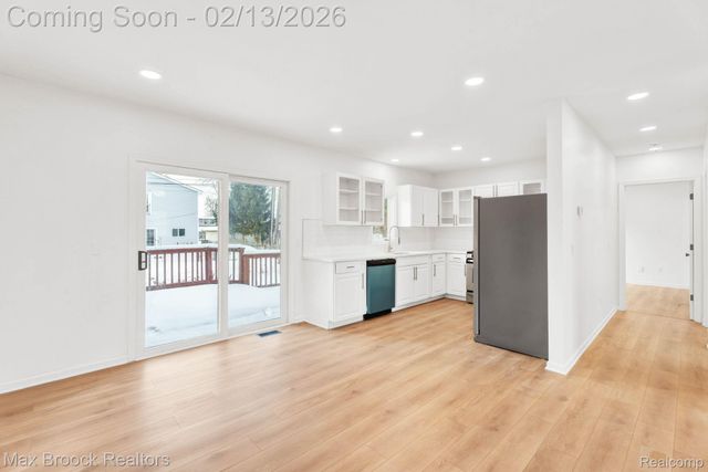 38033 Cherry Lane, Harrison Charter Township, MI 48045