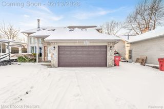 38033 Cherry Lane, Harrison Charter Township, MI 48045