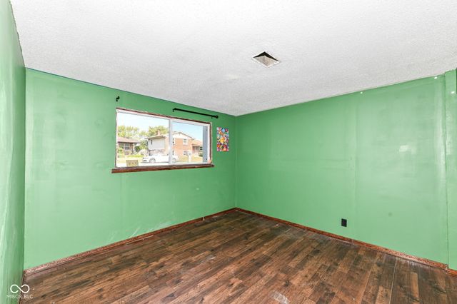 4921 Candy Spots Drive, Indianapolis, IN 46237