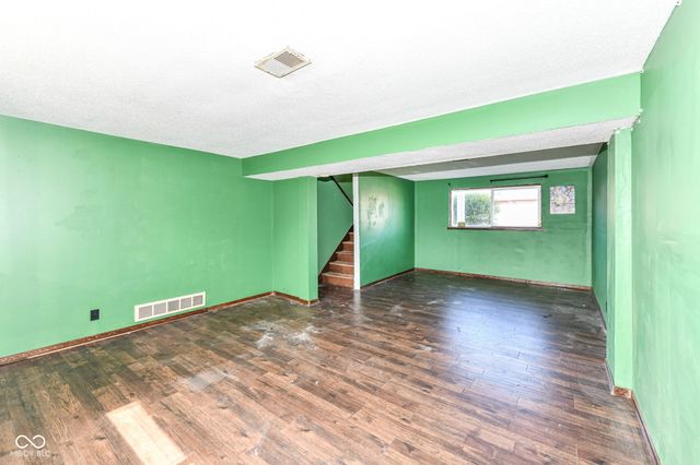 4921 Candy Spots Drive, Indianapolis, IN 46237