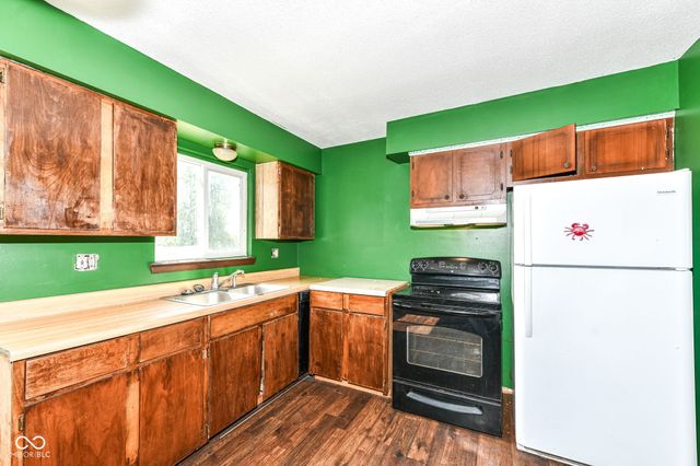 4921 Candy Spots Drive, Indianapolis, IN 46237