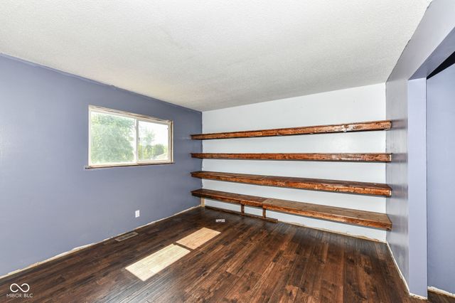 4921 Candy Spots Drive, Indianapolis, IN 46237