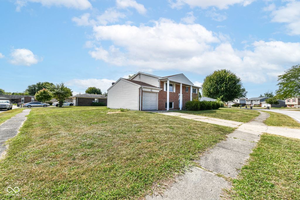 4921 Candy Spots Drive, Indianapolis, IN 46237