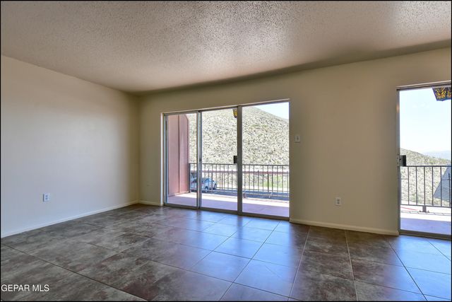 4800 N Stanton Street 185, El Paso, TX 79902
