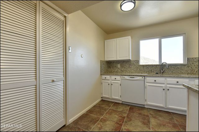4800 N Stanton Street 185, El Paso, TX 79902